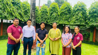 तमू सञ्चारकर्मी संघ चितवनको लागि प्रदेश सांसद रीना म्रु तमूस्योले १ लाखको अक्षयकोष स्थापना गरिदिने